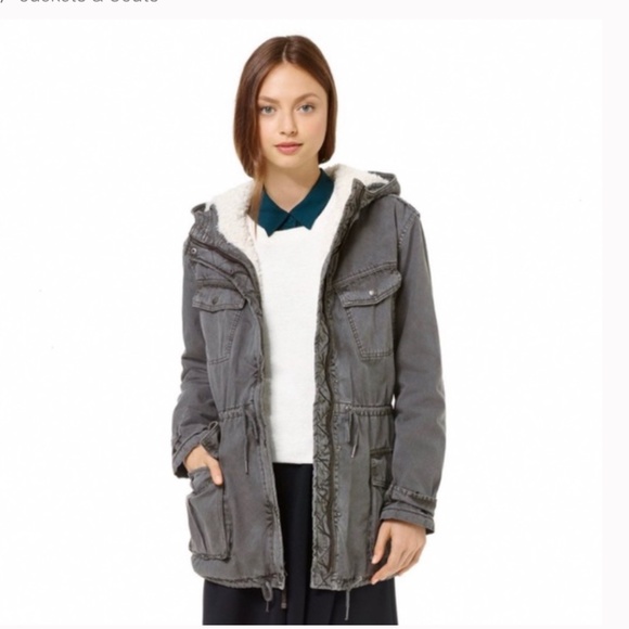 Aritzia Jackets & Blazers - Aritzia Talula Sherpa Lined Trooper Jacket